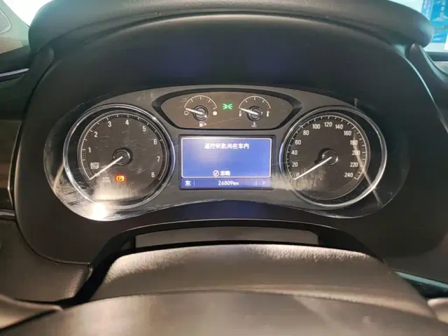 Buick LaCrosse — Фото автомобиля 11