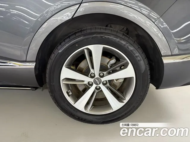 Genesis GV80 2.5T Бензин AWD — Фото автомобиля 5