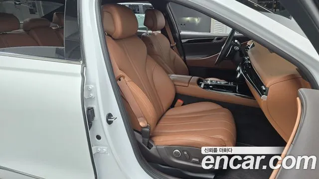 Genesis G80 RG3 — Фото автомобиля 16
