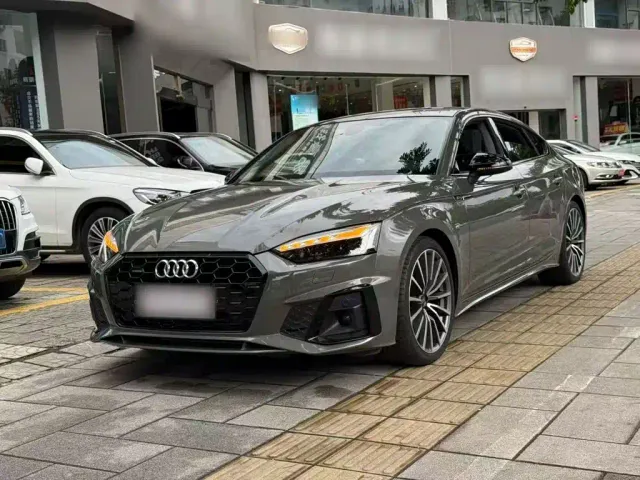 Фотография автомобиля — Audi A5