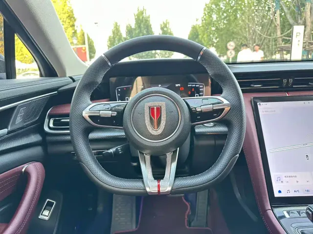 Hongqi H5 — Фото автомобиля 7