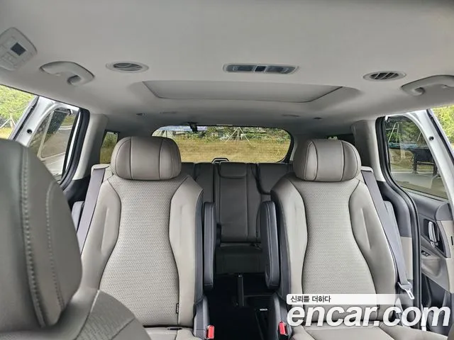 Kia Carnival 4th Gen — Фото автомобиля 9