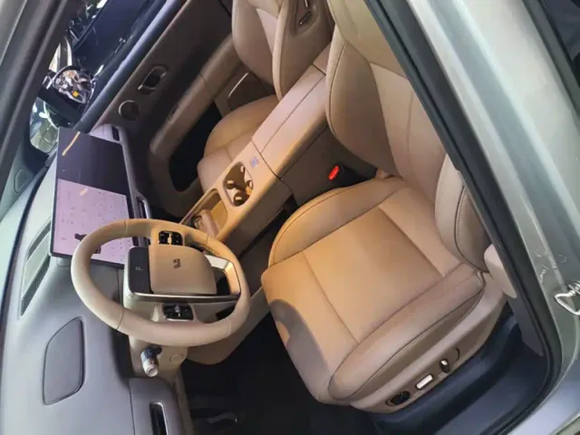 Li Auto i6 — Фото автомобиля 14