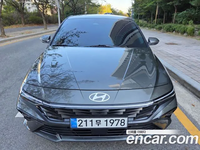 Hyundai Avante CN7 — Фото автомобиля 2