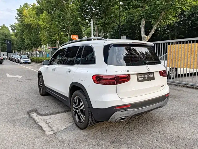 Mercedes-Benz GLB-Class — Фото автомобиля 3