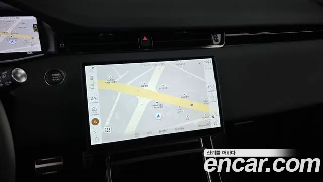Land Rover Range Rover Evoque — Фото автомобиля 13