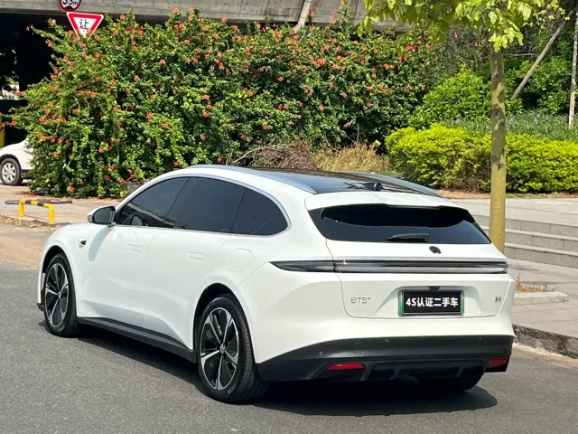 Nio ET5 Touring — Фото автомобиля 4