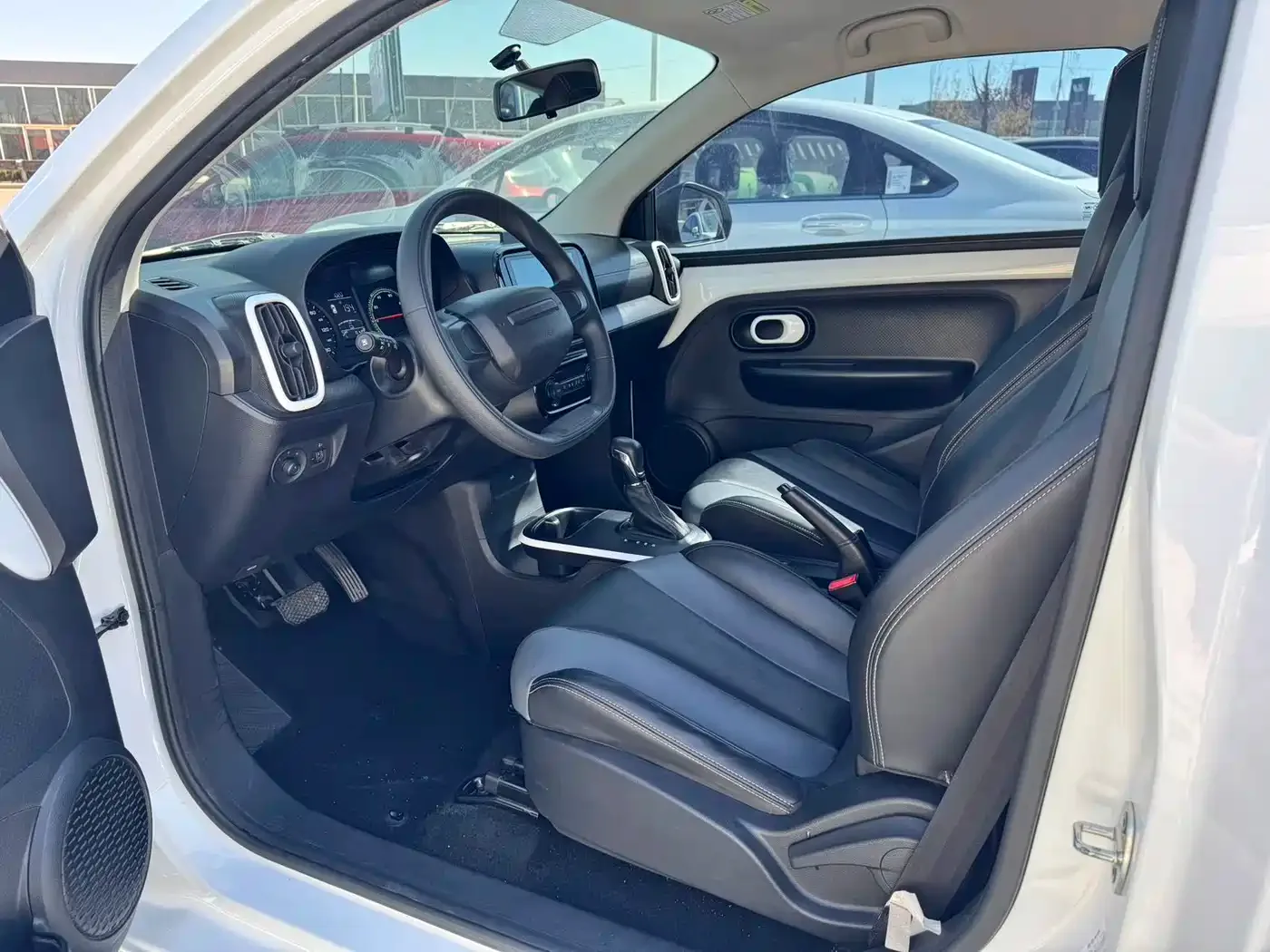 Roewe Kaiwei CLEVER 2022 311km Vitality Bobo Edition — Фото автомобиля 4