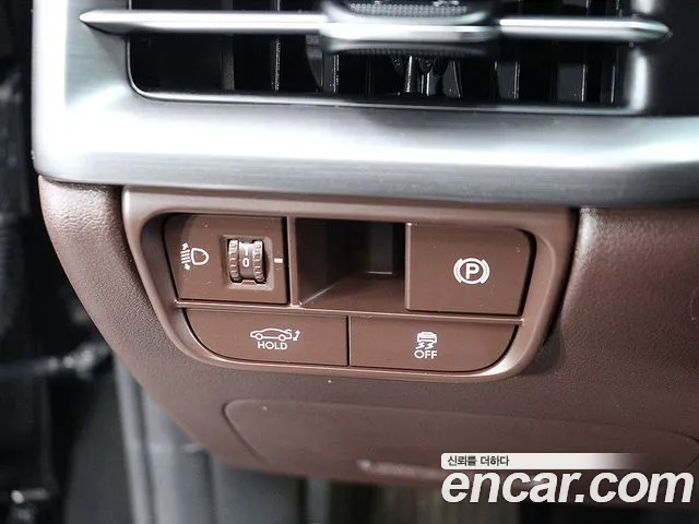 Hyundai Grandeur GN7 — Фото автомобиля 10