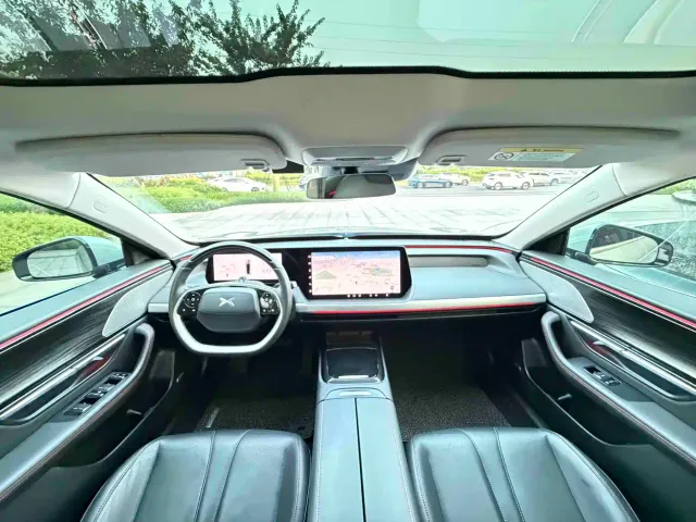 Xpeng P7 — Фото автомобиля 5