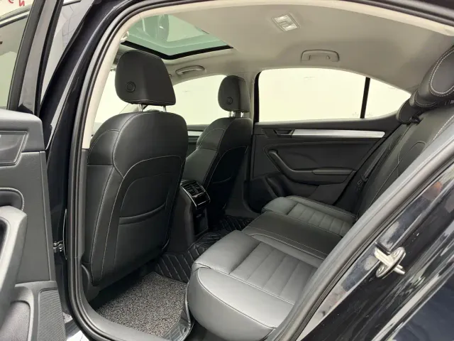 Skoda Superb — Фото автомобиля 8