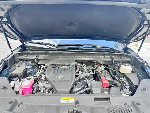 Toyota Highlander — Фото автомобиля 6