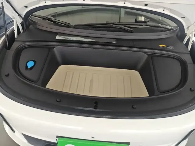Li Auto Li Auto i6 2025 2WD Base Model — Фото автомобиля 19