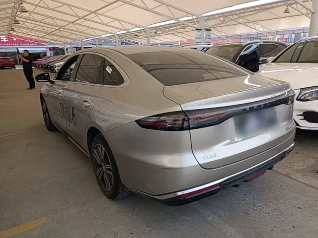 Geely Galaxy Stellar 6 — Фото автомобиля 4