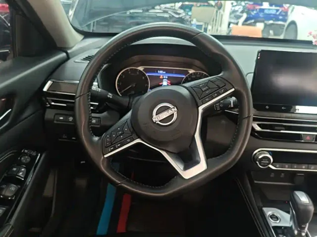 Nissan Teana — Фото автомобиля 10