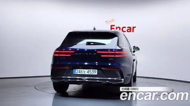 Genesis GV70 2.5T Бензин AWD — Фото автомобиля 4