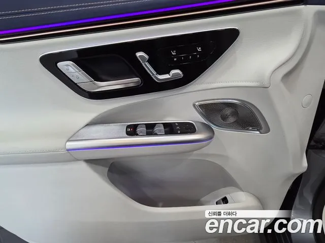 Mercedes-Benz EQE — Фото автомобиля 12