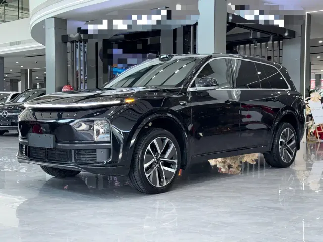 Фотография автомобиля — Li Auto L9
