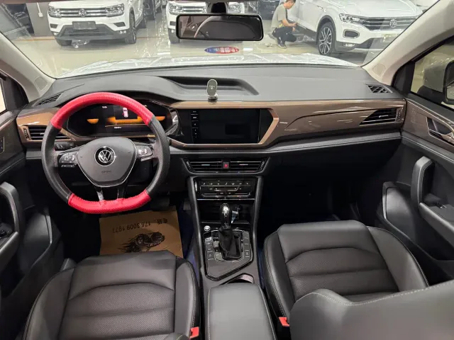 Volkswagen Tharu — Фото автомобиля 8