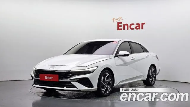 Фотография автомобиля — Hyundai Avante CN7