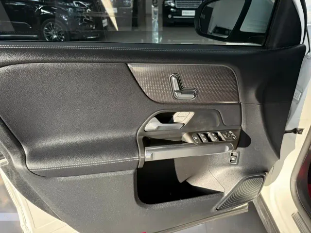 Mercedes-Benz GLB-Class — Фото автомобиля 9