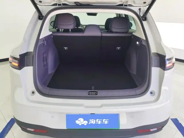 Leapmotor B10 — Фото автомобиля 4