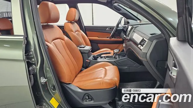 KG_Mobility_Ssangyong Rexton Новый Rexton Sport Khan Дизель 2.2 2WD — Фото автомобиля 11