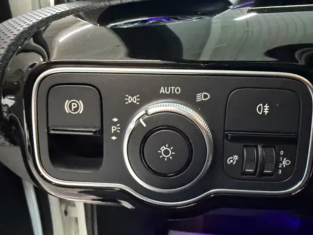 Mercedes-Benz A-Class — Фото автомобиля 11