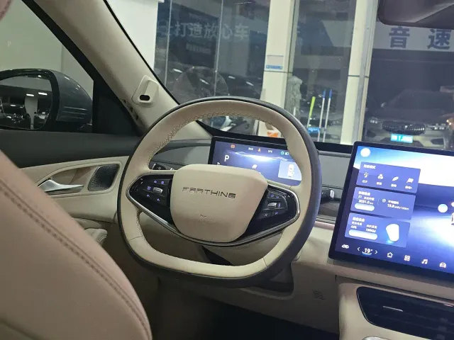 Forthing Xinghai S7 — Фото автомобиля 13