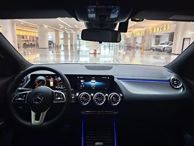 Mercedes-Benz GLA-Class — Фото автомобиля 14