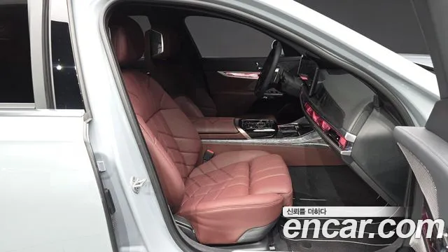 BMW 7-Series — Фото автомобиля 11