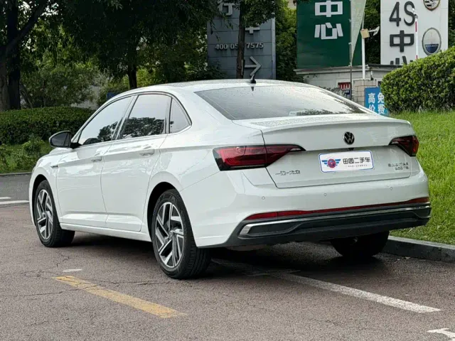 Volkswagen Sagitar — Фото автомобиля 4
