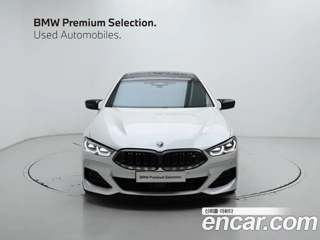 BMW 8 Series G15 — Фото автомобиля 3