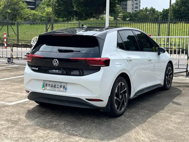 Volkswagen ID.3 — Фото автомобиля 14