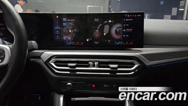 BMW i4 — Фото автомобиля 23