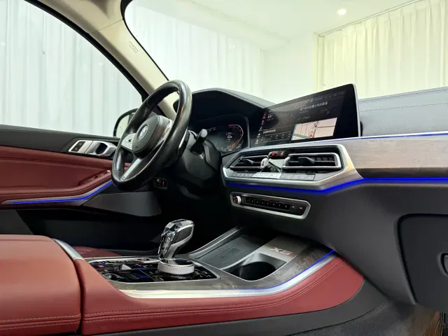 BMW X5 — Фото автомобиля 11