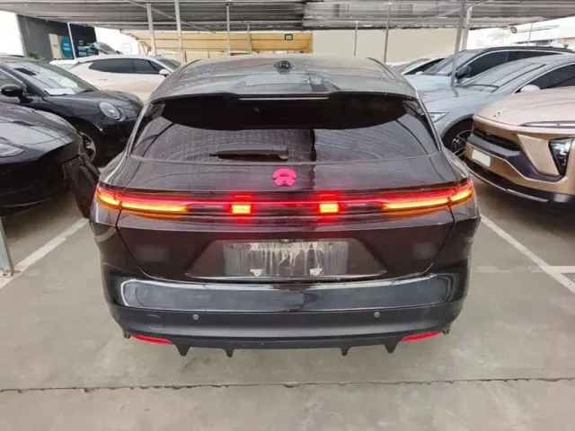 Nio ET5 Touring — Фото автомобиля 5