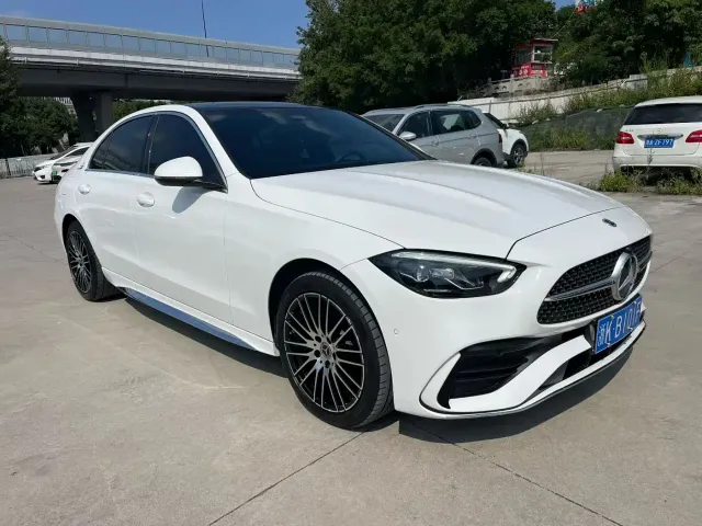 Mercedes-Benz C-Class — Фото автомобиля 2