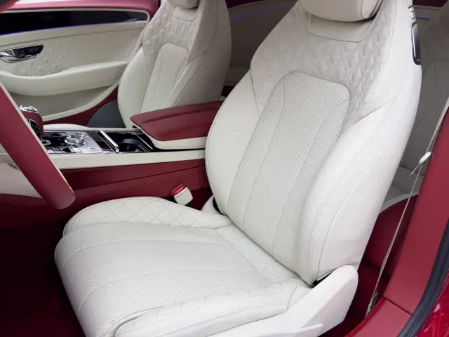 Bentley Continental — Фото автомобиля 12