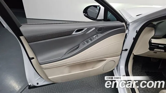 Genesis G80 Бензин 2.5 турбо AWD — Фото автомобиля 6