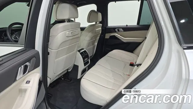BMW X5 xDrive 40i M Sport — Фото автомобиля 11