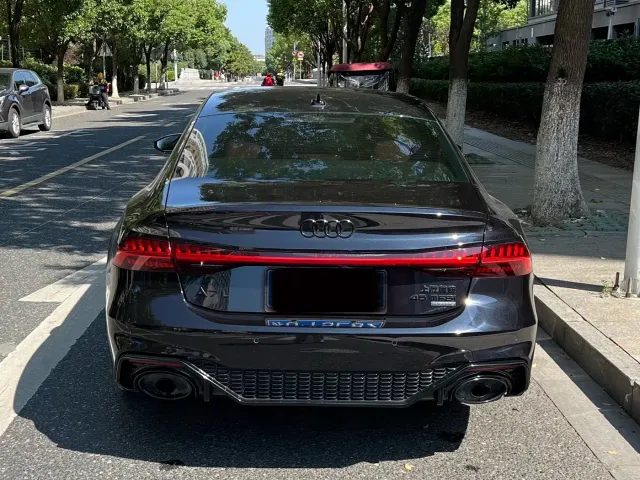 Audi A7L — Фото автомобиля 19
