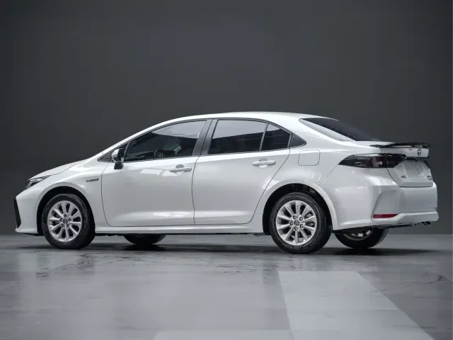 Toyota Corolla — Фото автомобиля 9