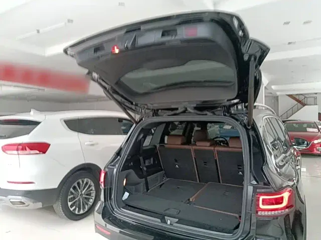 Mercedes-Benz GLB-Class — Фото автомобиля 18