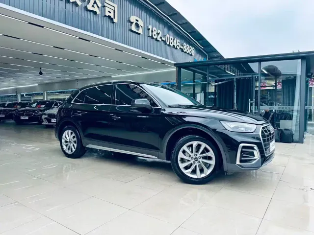 Audi Q5L — Фото автомобиля 3