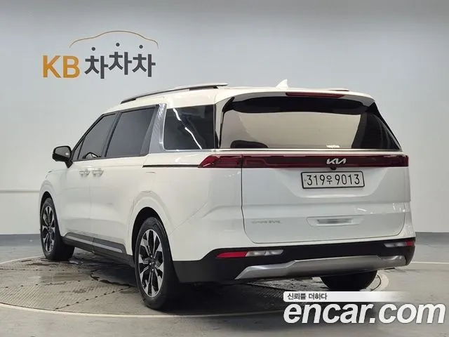 Kia Carnival Generation 4 — Фото автомобиля 2