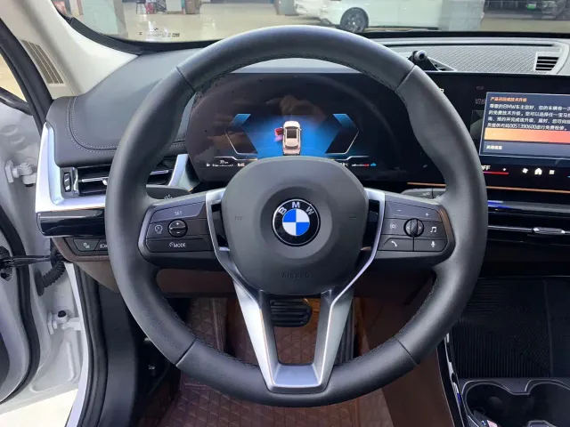 BMW X1 — Фото автомобиля 6