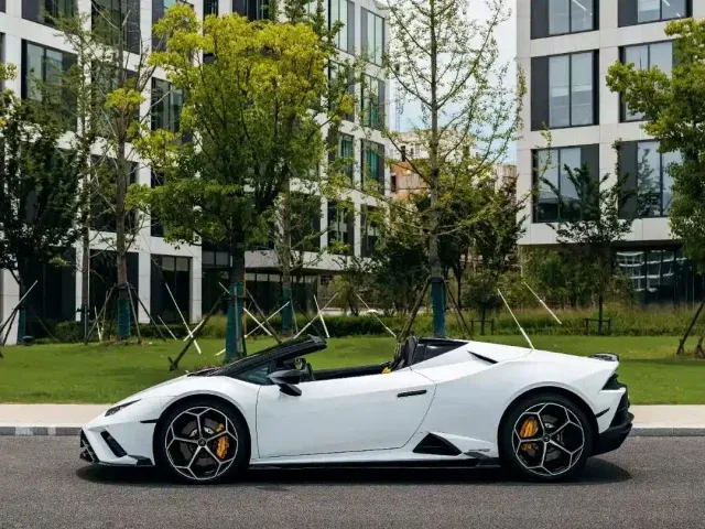 Lamborghini Huracan — Фото автомобиля 4
