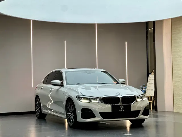 BMW 3 Series — Фото автомобиля 3