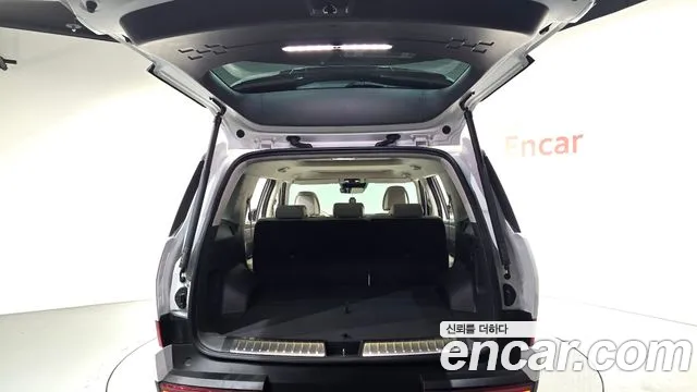 Hyundai Santafe Santa Fe (MX5) Бензин 2.5T 2WD — Фото автомобиля 6